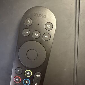 Xumo Xfinity Comcast XR100 Streaming Smart Receiver Device Remote Voice Control